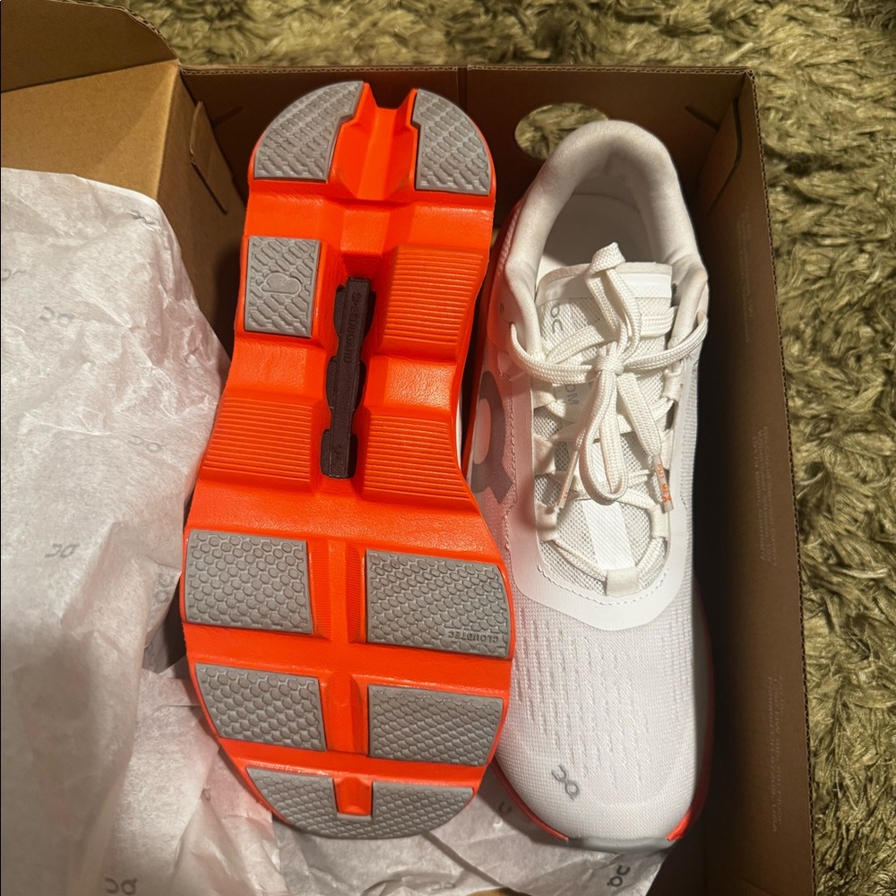 ON Cloudmonster in White/Flame